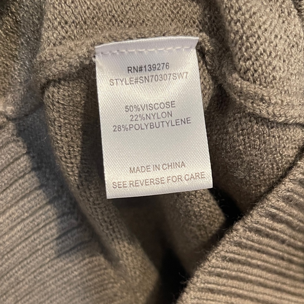 NWT Les Serein (Stitch Fix) Olive Cardigan Sweater Size Large - Picture 7 of 7